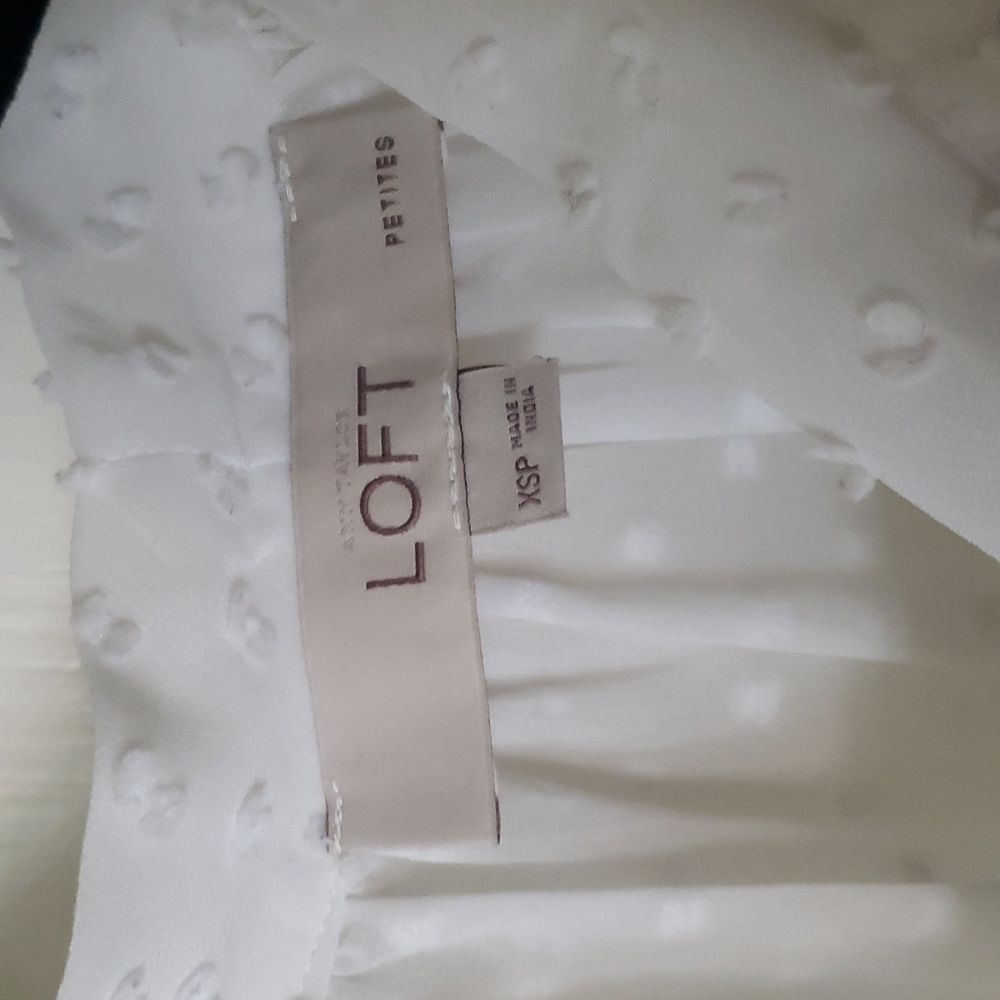 LOFT blouse - Picture 2 of 3